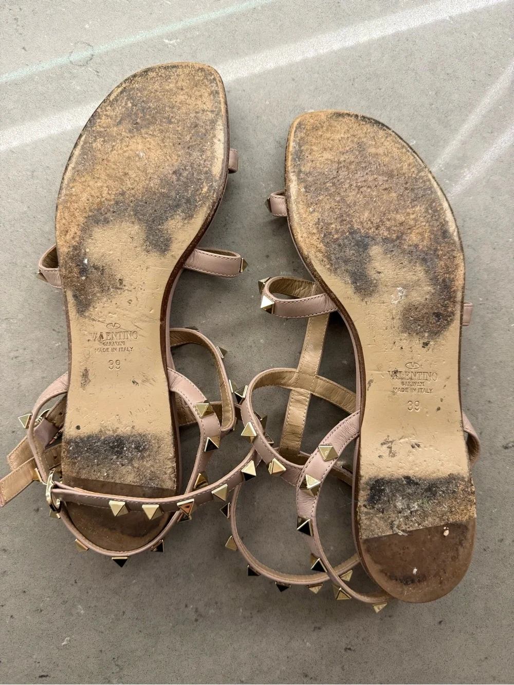 Valentino Garavani elegant blush